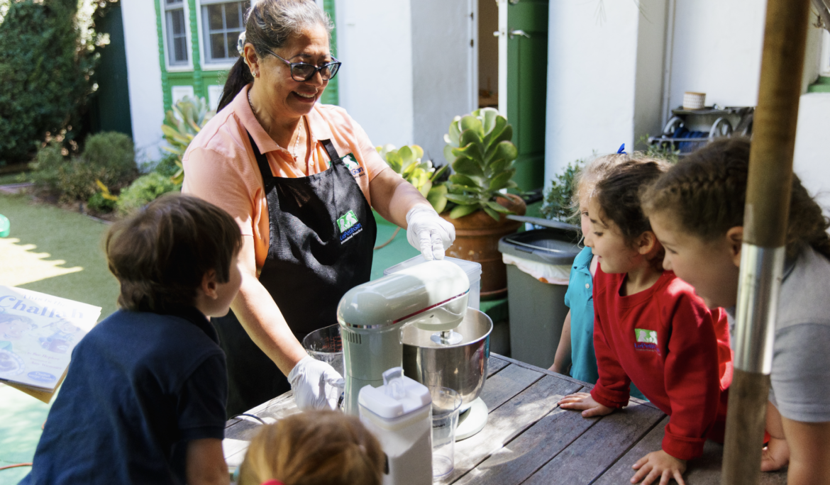 Feeding Healthy, Nutritious Foods for Growing Minds